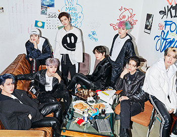 Stray_Kids image